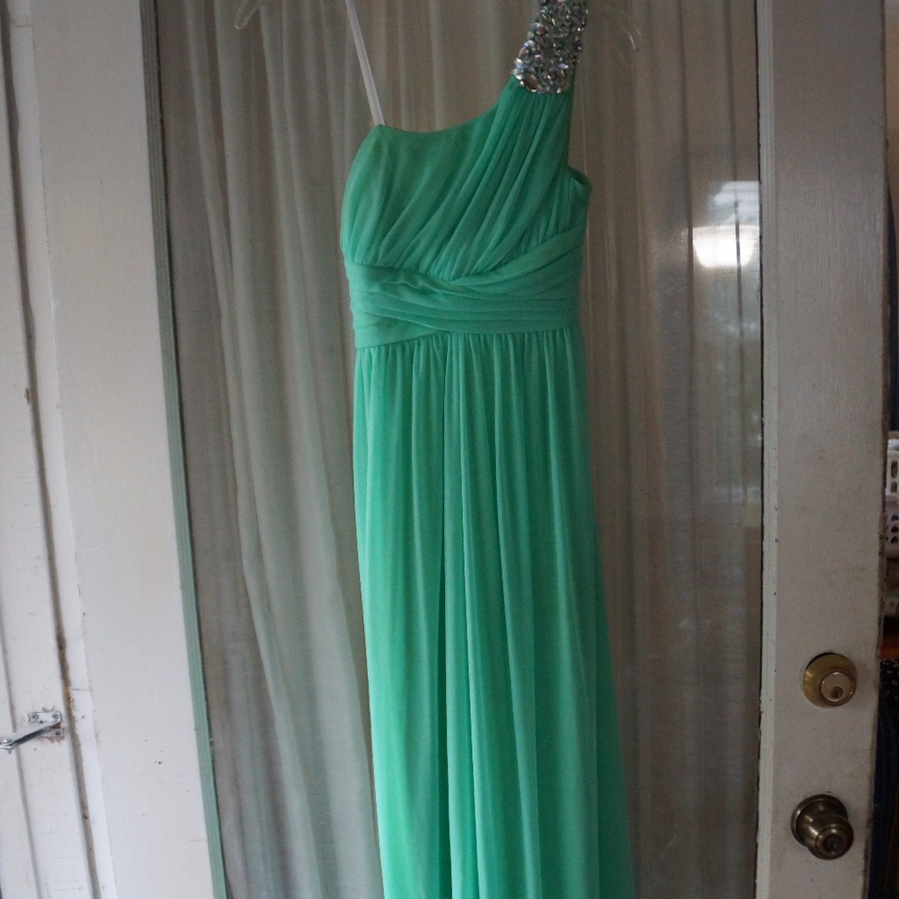 Minty Prom/Formal Dress Floor-length- Deb